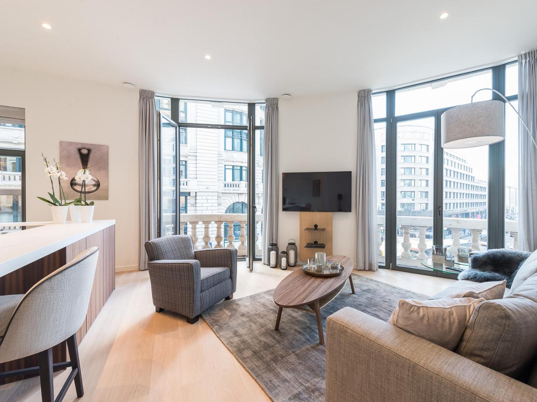 Modern Central 1Br Suite - 90 Sqm بروكسل المظهر الخارجي الصورة